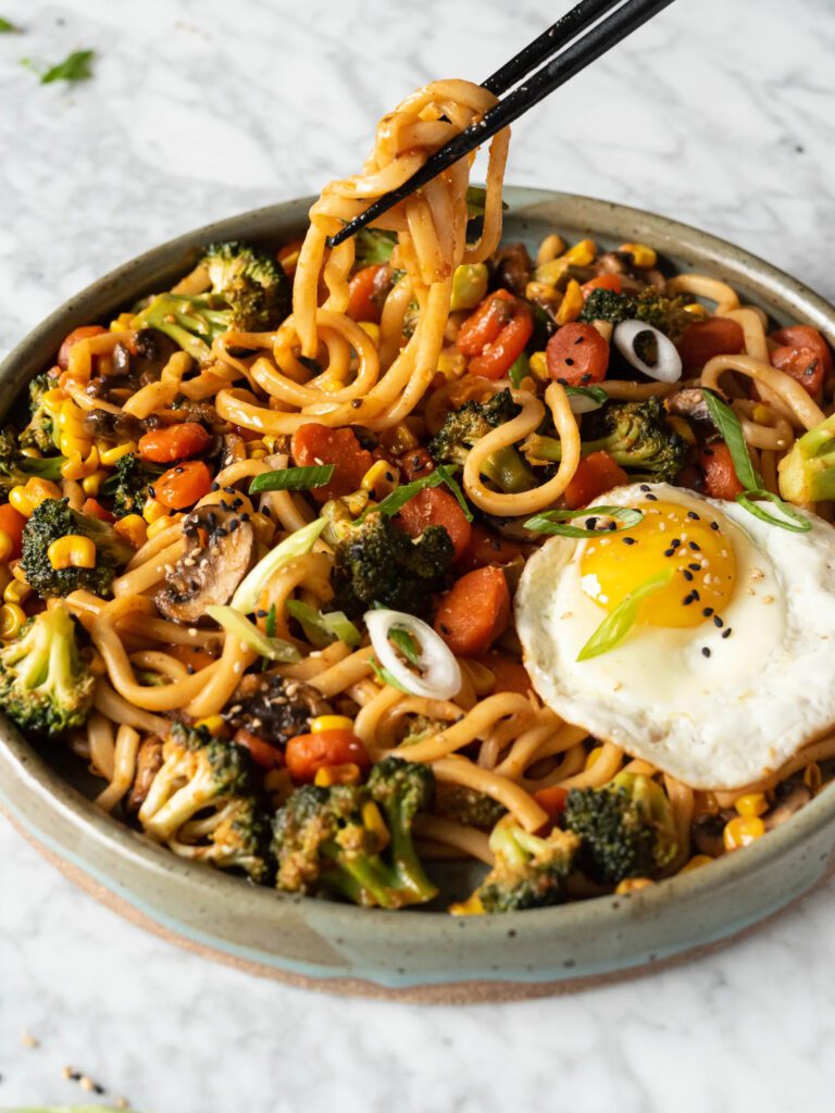 Sweet & Spicy Udon Stir Fry